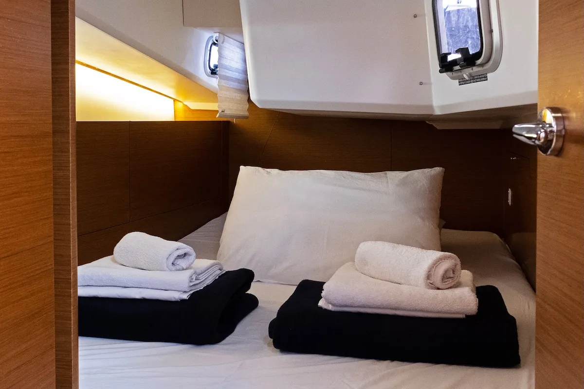 Cabin on Sky Kiss, a Jeanneau Sun Odyssey 410 sailboat at Split, Croatia