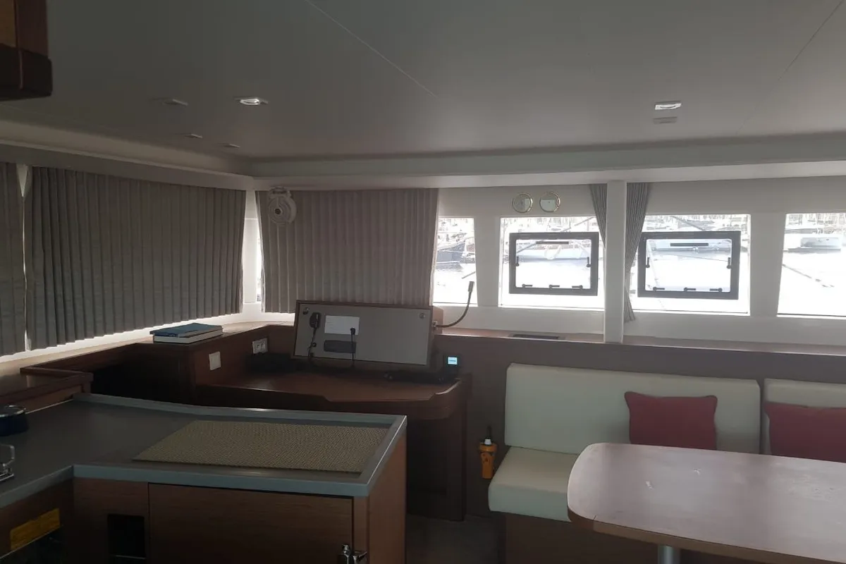 Salon of Fo's, a Lagoon 450 F catamaran at Agios Stefanos, Greece