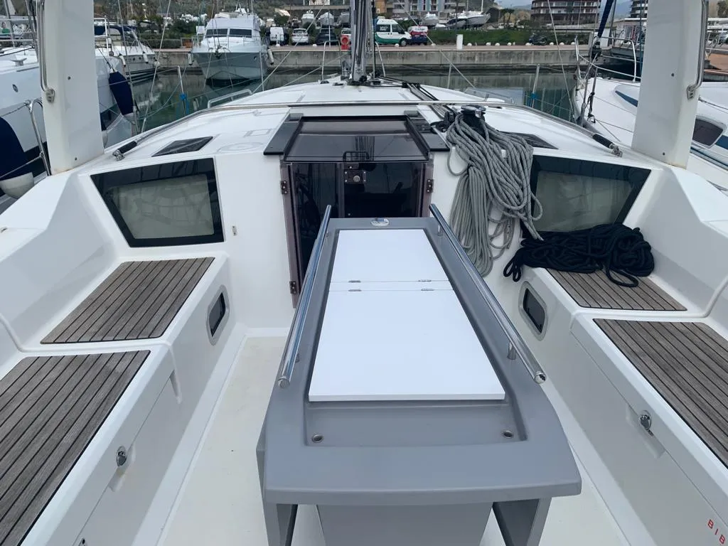 Deck of Nina, a Beneteau Oceanis 41.1 sailboat at Salerno, Italy