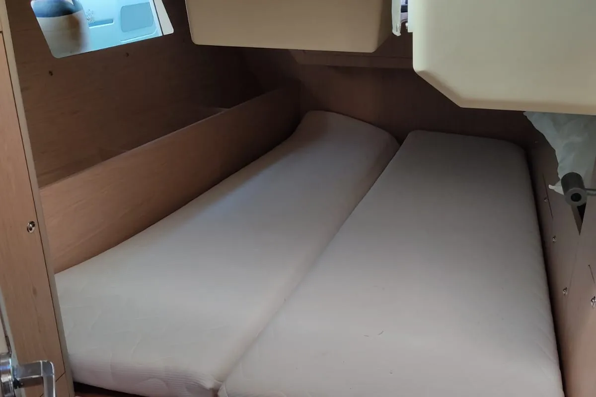 Cabin on Nina, a Beneteau Oceanis 41.1 sailboat at Salerno, Italy