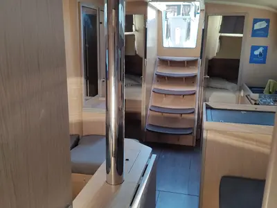 Salon of Nina, a Beneteau Oceanis 41.1 sailboat at Salerno, Italy