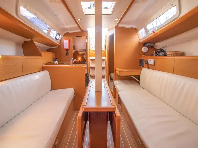 Salon of Eleni, a Jeanneau Sun Odyssey 33i sailboat at Pylaros, Greece