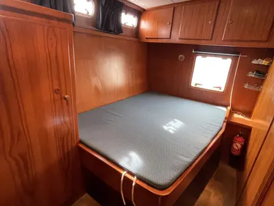 Cabin on Jupiter, a Vri-Jon Contessa 45 motorboat at Heukelum, Netherlands