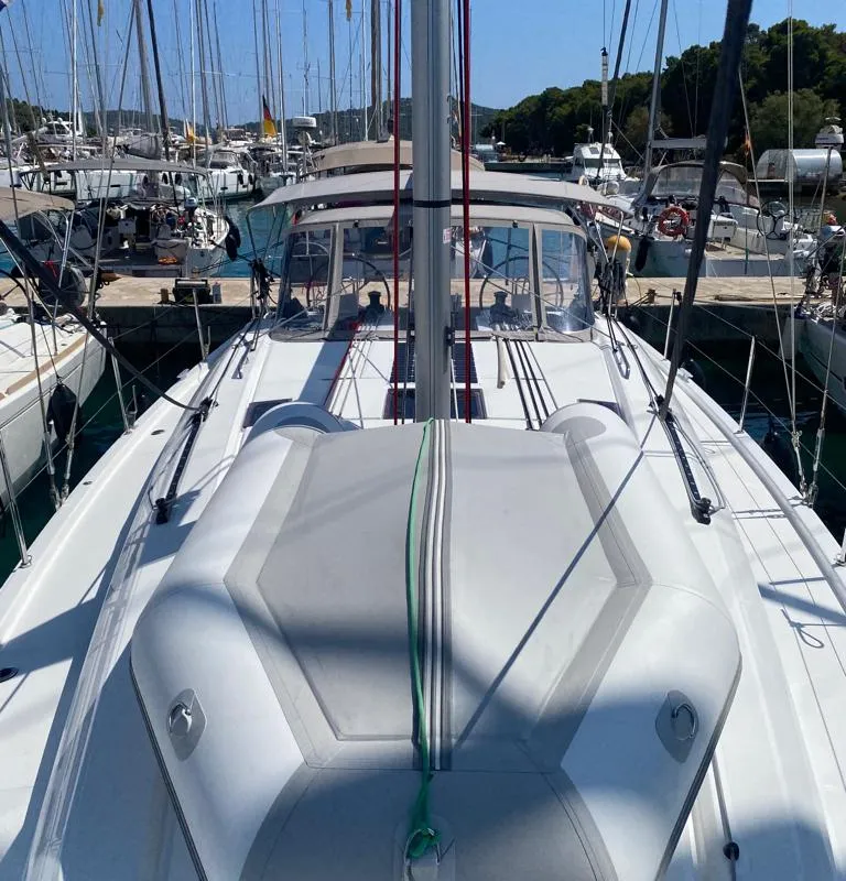 Deck of Kiki, a Beneteau Oceanis 40.1 sailboat at Općina Rogoznica, Croatia