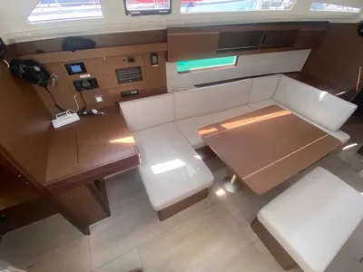 Salon of Kiki, a Beneteau Oceanis 40.1 sailboat at Općina Rogoznica, Croatia
