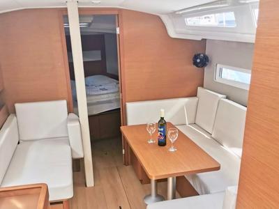 Salon of HAWKING, a Jeanneau Sun Odyssey 410 sailboat at Šibenik, Croatia