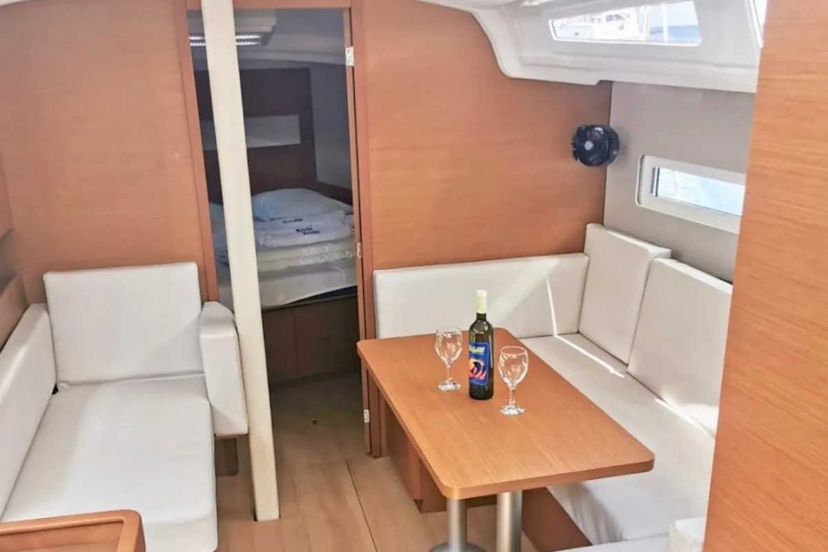 Salon of HAWKING, a Jeanneau Sun Odyssey 410 sailboat at Šibenik, Croatia