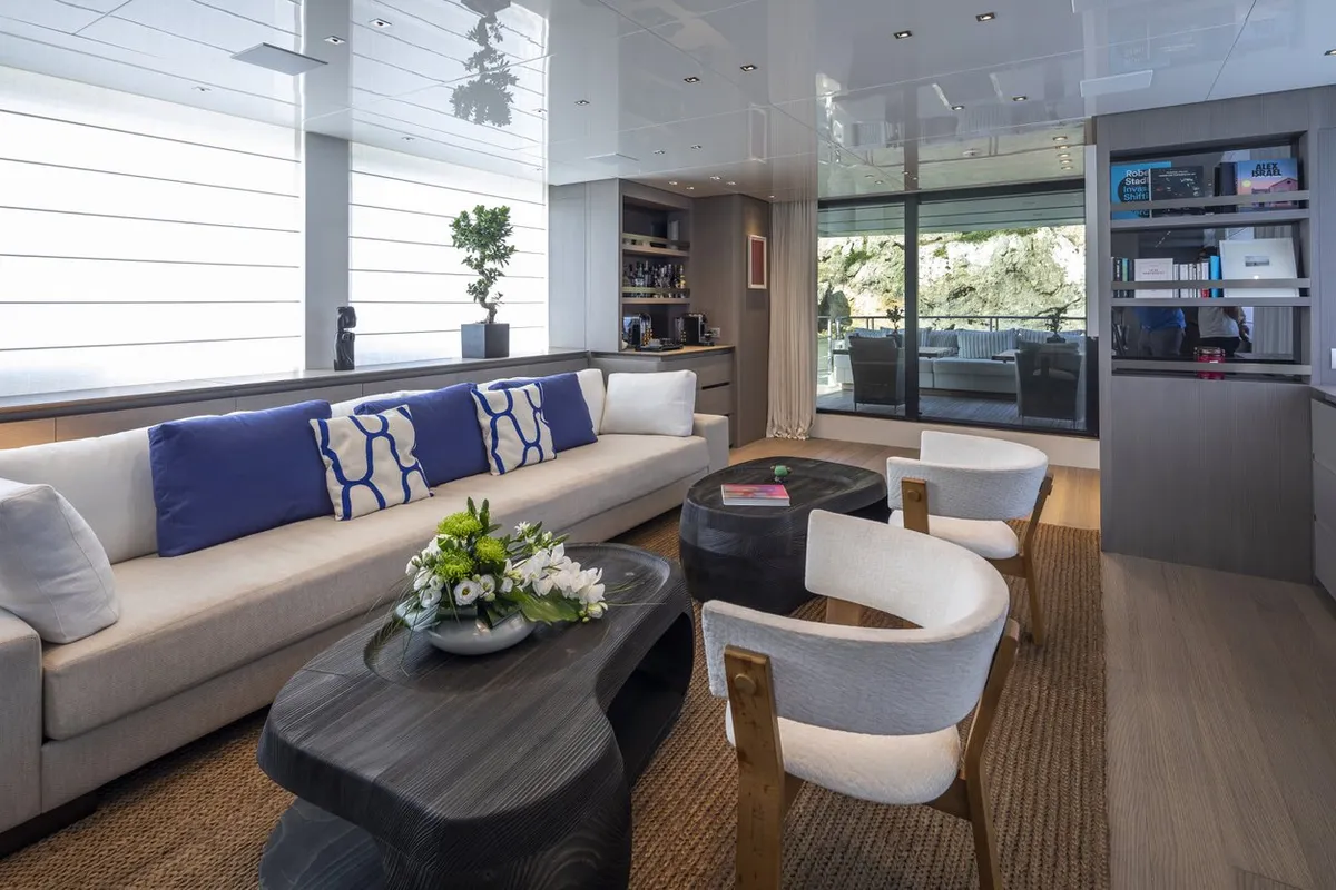 Salon of Dinaia, a Sanlorenzo Yacht SL106 motor yacht at Τροκαντερό, Greece