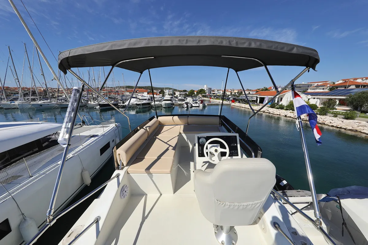 Cockpit of Batu, a Cobra Yachts Futura 40 Grand Horizon motor yacht at Grad Vodice, Croatia