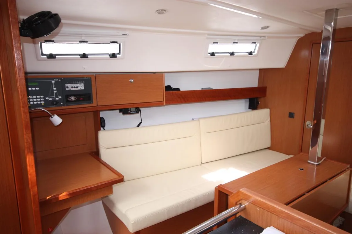 Salon of Big Kahuna, a Bavaria Cruiser 32 sailboat at Mai Khao, Thailand