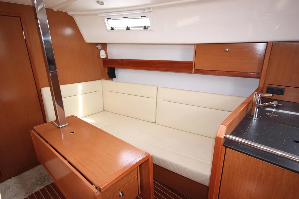 Salon of Big Kahuna, a Bavaria Cruiser 32 sailboat at Mai Khao, Thailand
