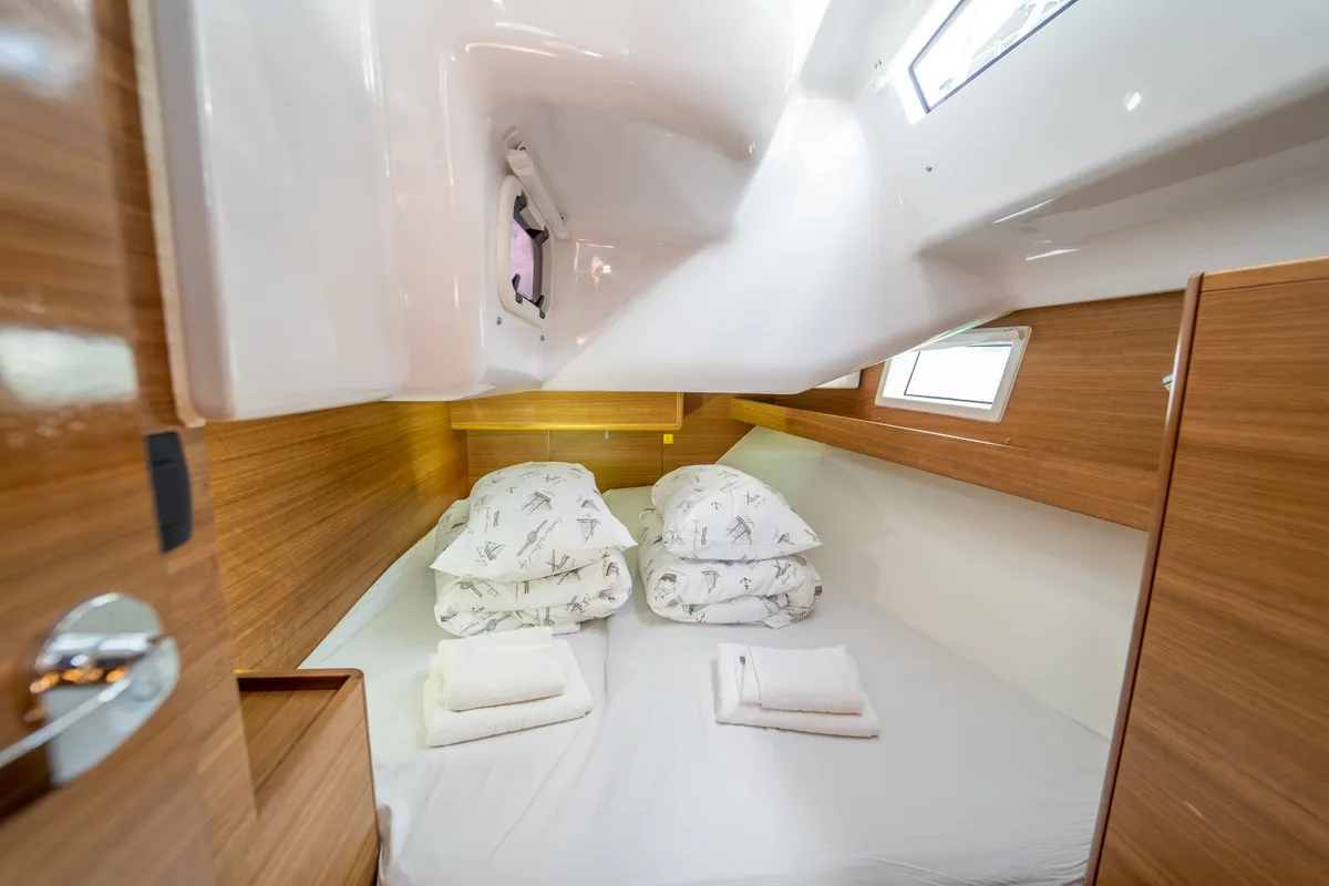 Cabin on Olelole, a Elan Impression 40.1 sailboat at Grad Pula, Croatia