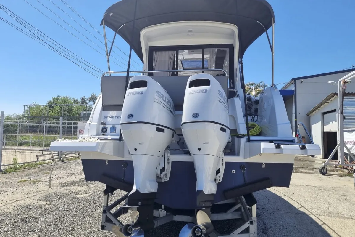Bella Vista, a Beneteau Antares 9 motorboat at Grad Pula, Croatia