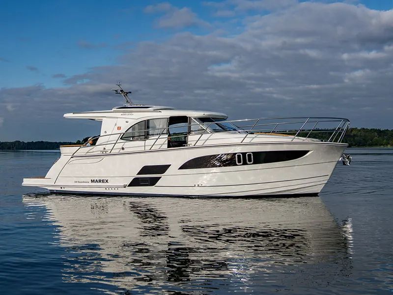 Exterior view of Malinkonija, a Marex 330 Scandinavia motor yacht at Grad Šibenik, Croatia
