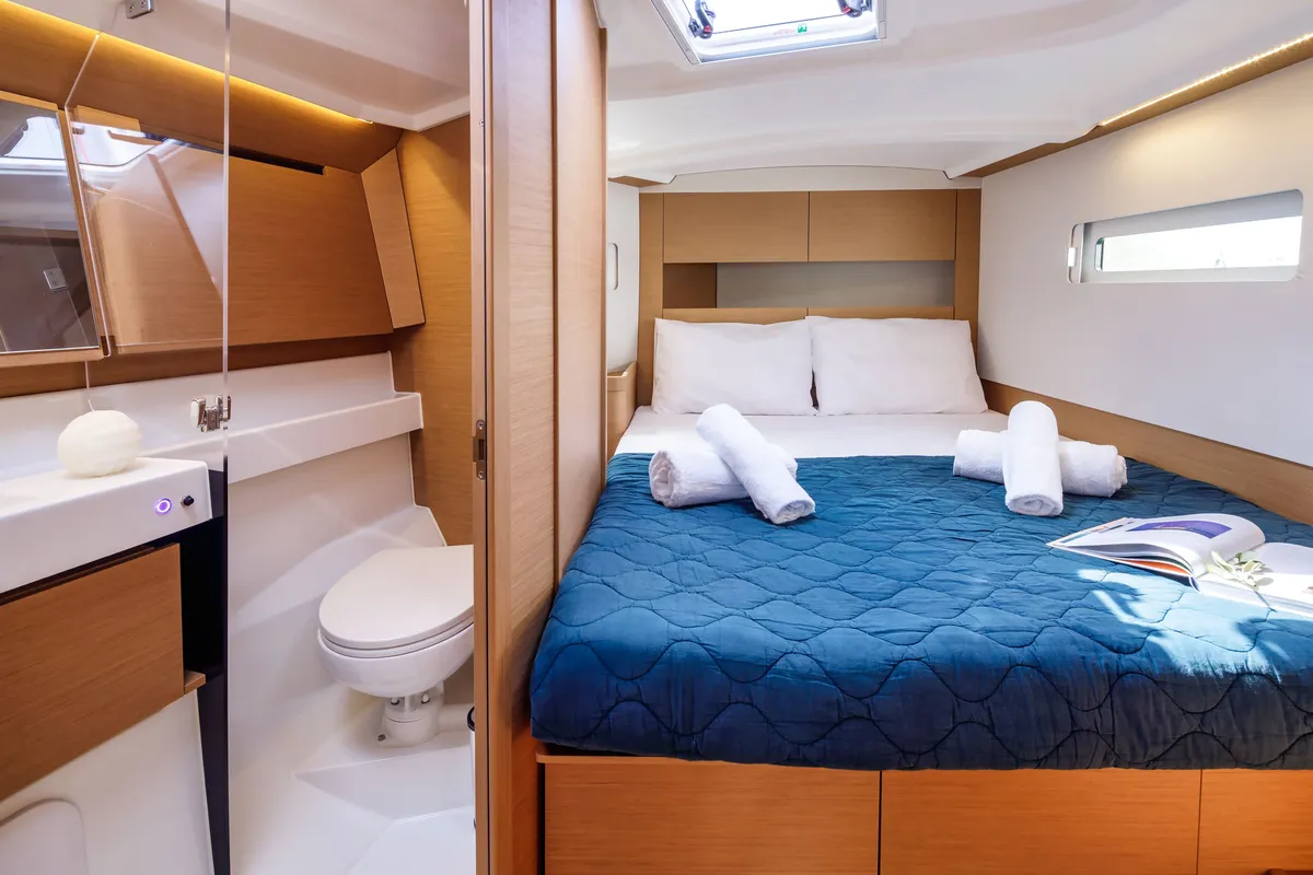 Cabin on Barracuda, a Jeanneau Sun Odyssey 410 sailboat at Benitses, Greece
