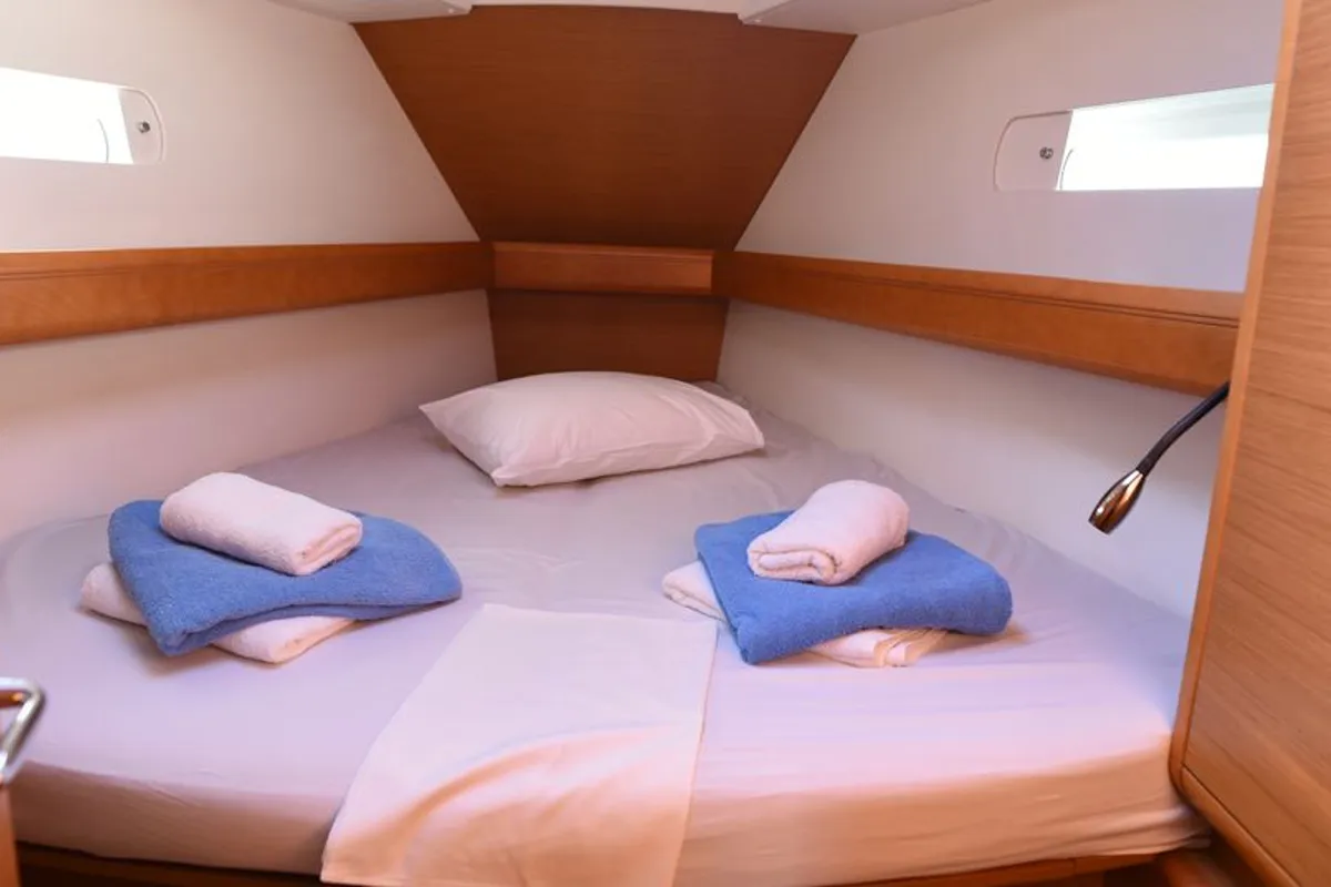 Cabin on Eudora, a Jeanneau Sun Odyssey 439 sailboat at Loutraki, Greece