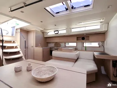 Salon of Orsa 4, a Beneteau Oceanis 51.1 sailboat at Cannigione, Italy