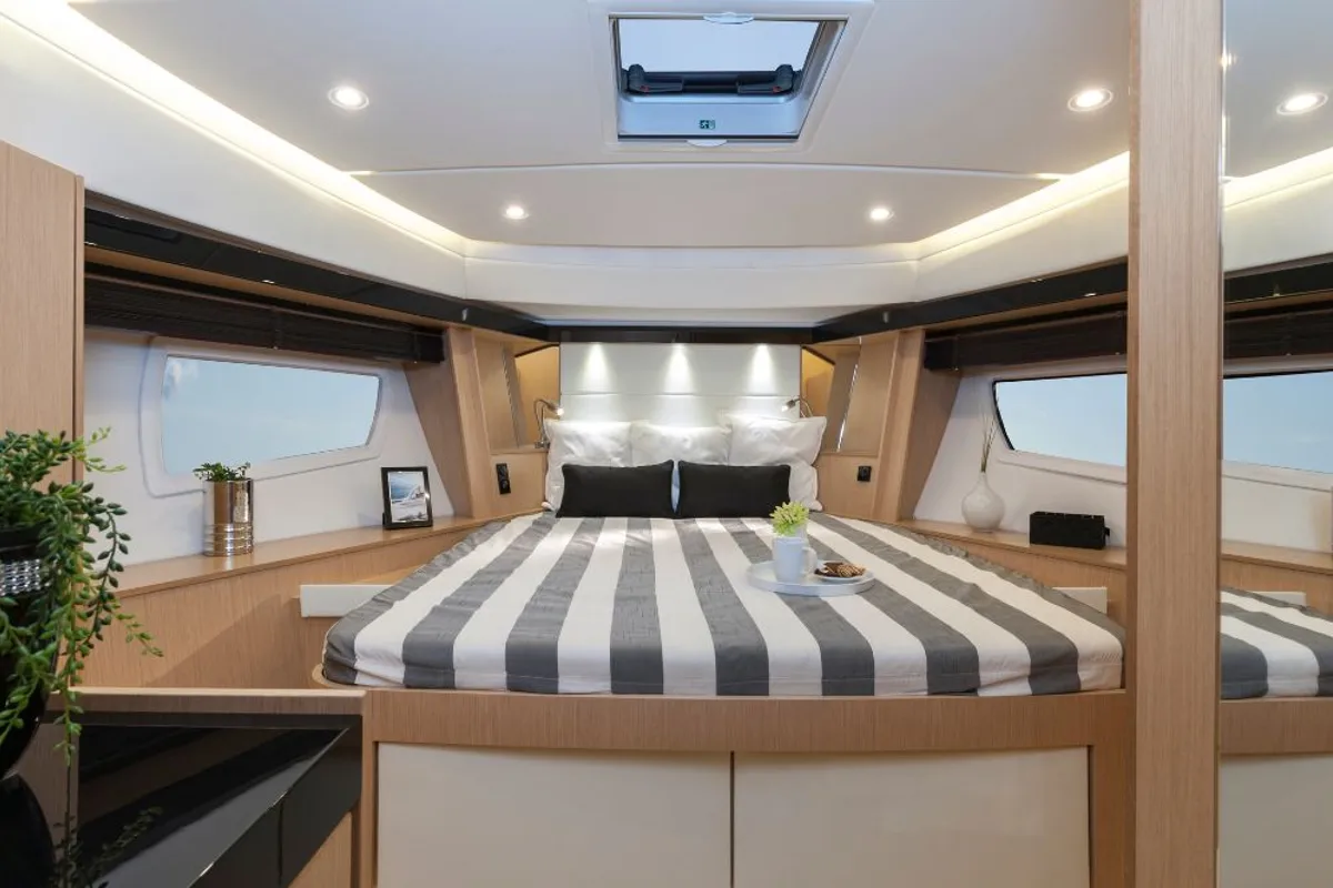 Cabin on Zanngi, a Bavaria Virtess 420 Fly motor yacht at Podstrana - Miljevac, Croatia