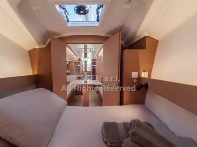 Cabin on Marsiglia, a Jeanneau Sun Odyssey 349 sailboat at Capo d'Orlando, Italy