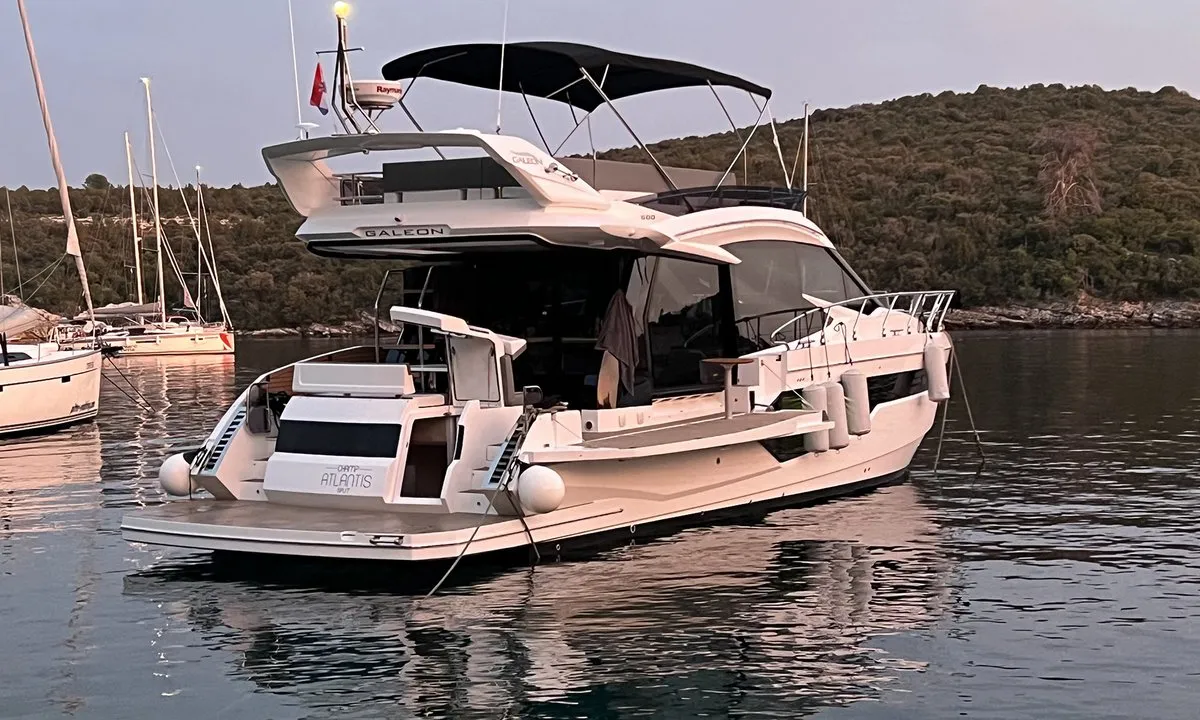 Exterior view of Champ Atlantis, a Galeon 500 Fly motor yacht at Grad Kaštela, Croatia