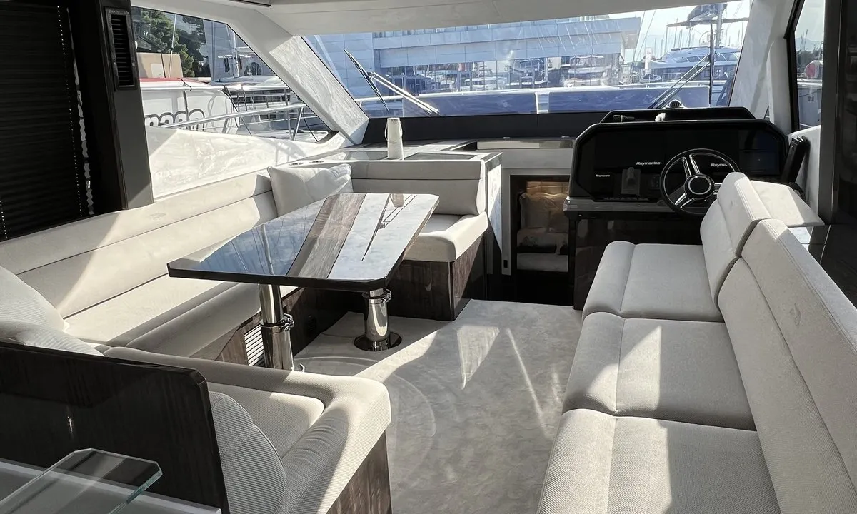 Salon of Champ Atlantis, a Galeon 500 Fly motor yacht at Grad Kaštela, Croatia