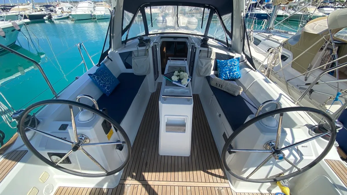 Cockpit of Nodus, a Beneteau Oceanis 35.1 sailboat at Rosignano Solvay, Italy