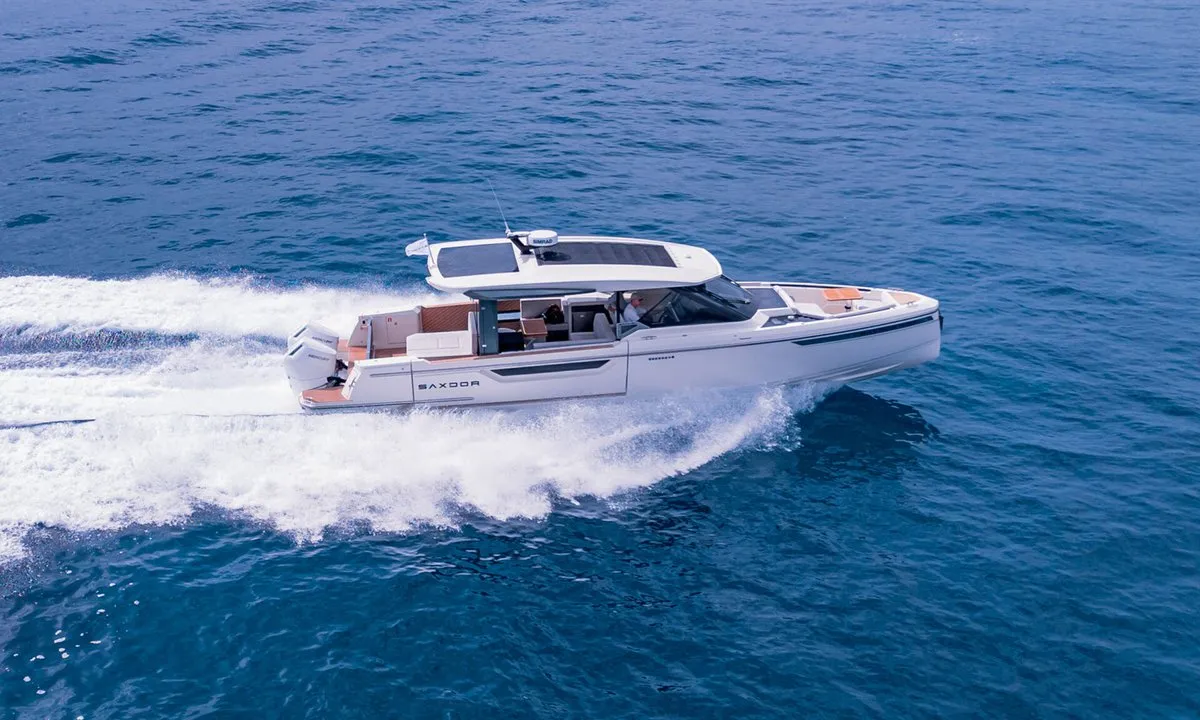 Exterior view of Tai 77, a Saxdor 400 GTO motorboat at Općina Sukošan, Croatia