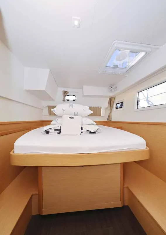Cabin on Jaloco, a Lagoon 42 catamaran at Murter, Croatia