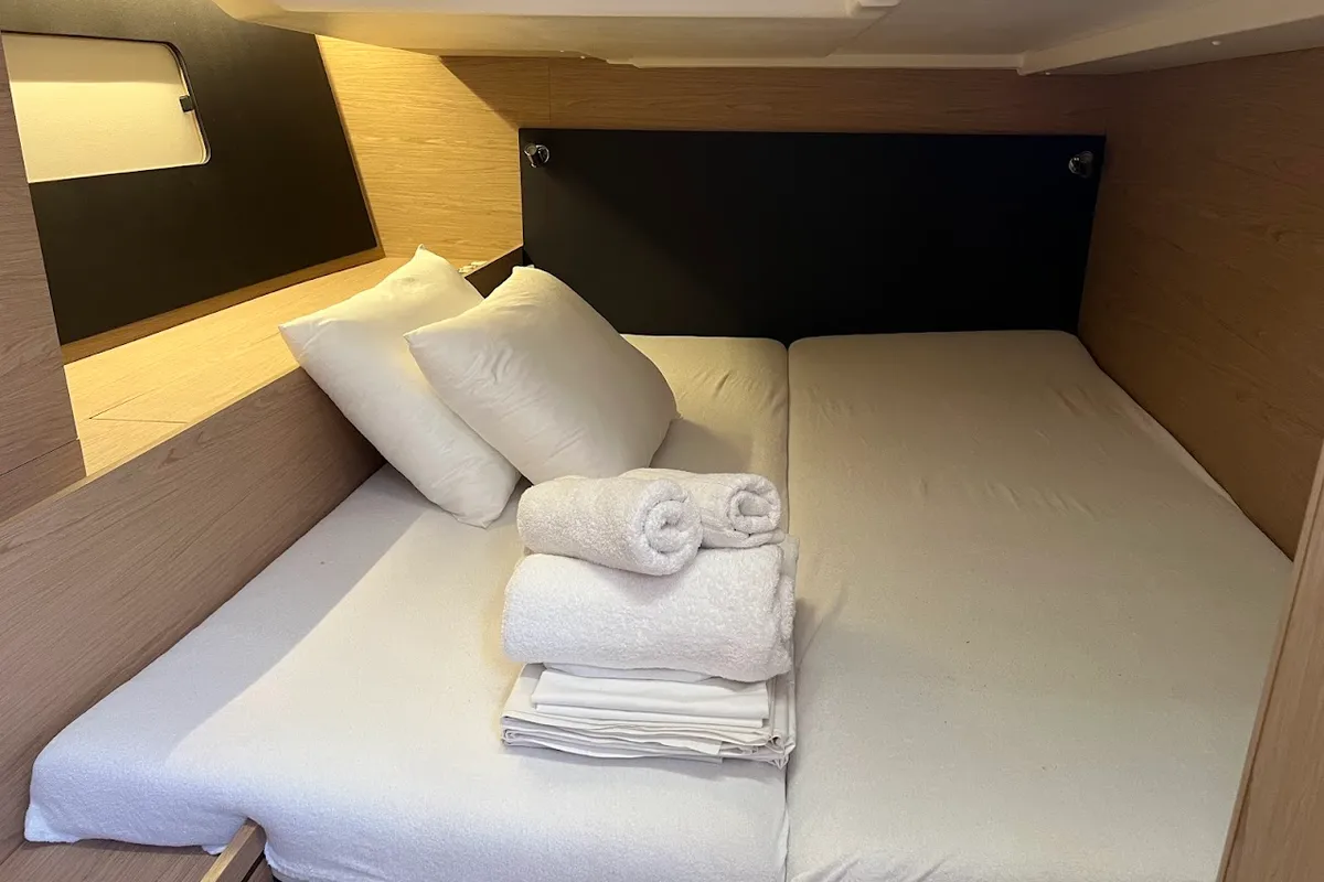 Cabin on Shine, a Beneteau Oceanis 51.1 sailboat at Kontokali, Greece