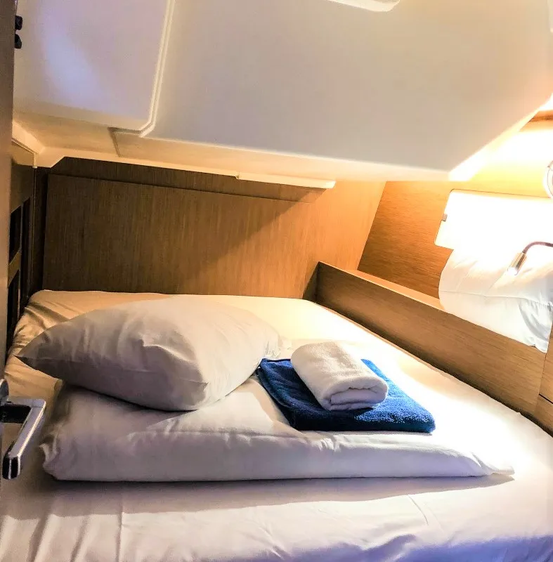 Cabin on Andiamo, a Beneteau Oceanis 46.1 sailboat at Athens, Greece