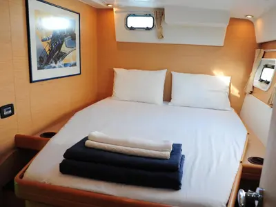 Cabin on Amelia, a Lagoon 420 catamaran at Volos, Greece