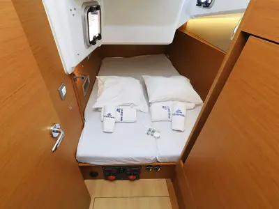 Cabin on Diona, a Jeanneau Sun Odyssey 410 sailboat at Grad Biograd na Moru, Croatia