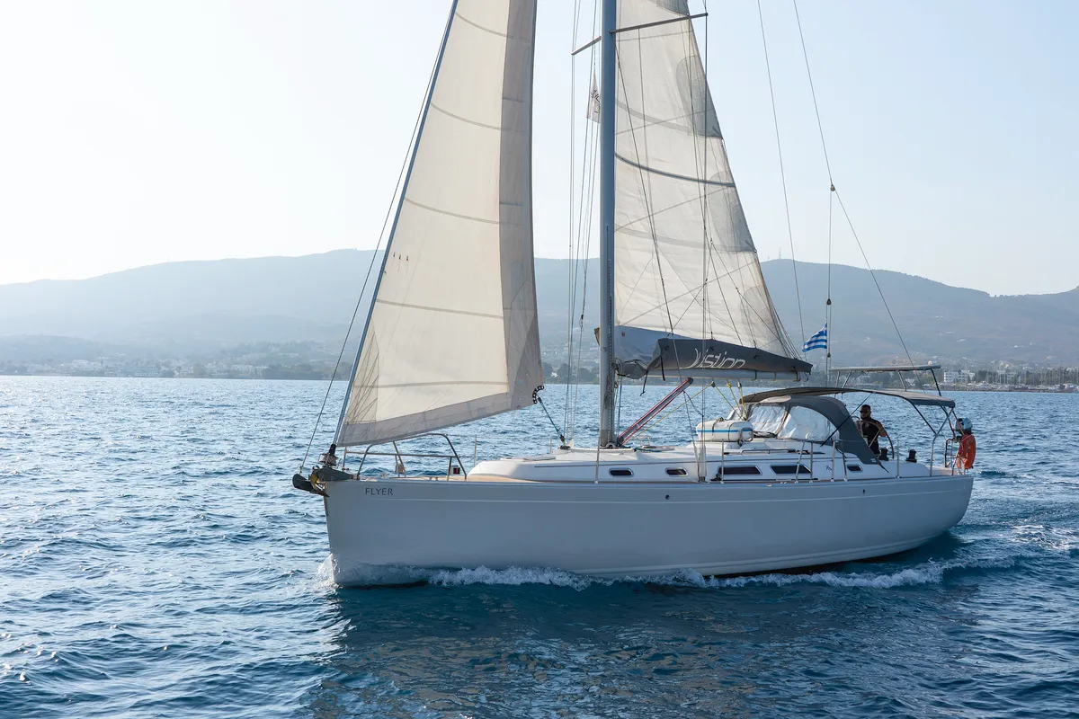Salon of Flyer of Lorne, a Hanse 400 sailboat at Kos, Greece