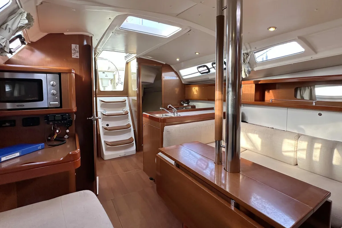 Cabin on Summertime, a Beneteau Oceanis 37 sailboat at Heiligenhafen, Germany