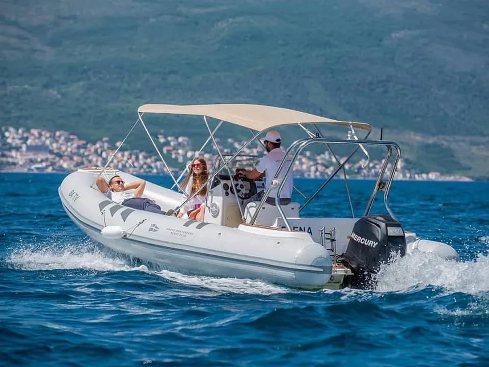 Stingray Predator 640, a 3D Tender LUX 500 motorboat at Tivat, Montenegro