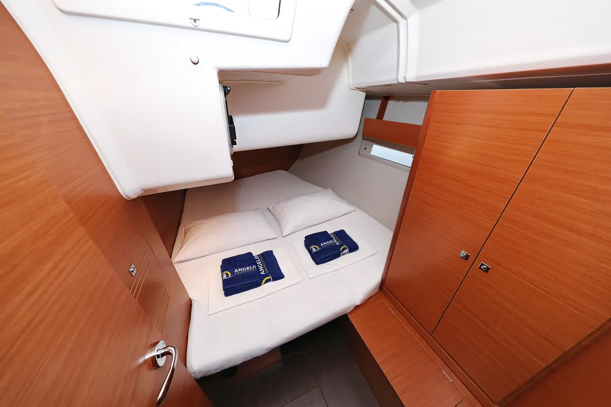 Cabin on Mona, a Dufour 412 GL sailboat at Grad Biograd na Moru, Croatia