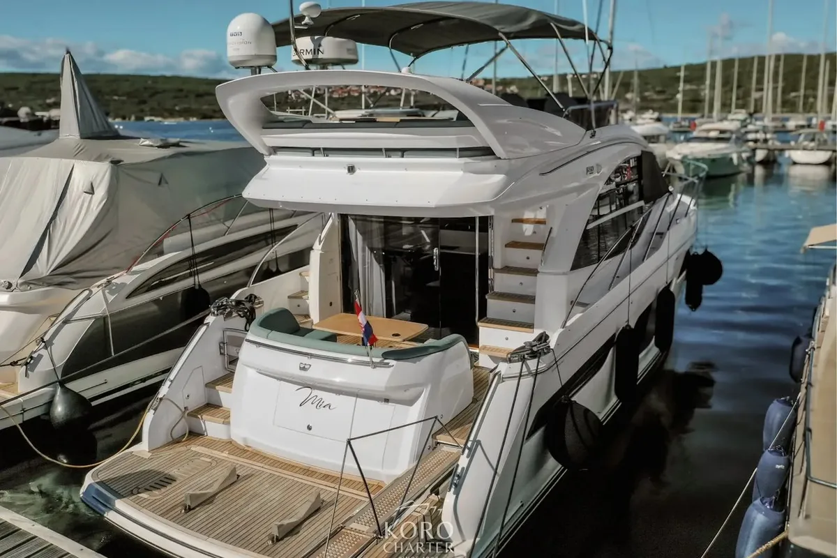 Mia, a Princess 50 Flybridge - 3 + 1 cab. motor yacht at Punat, Croatia