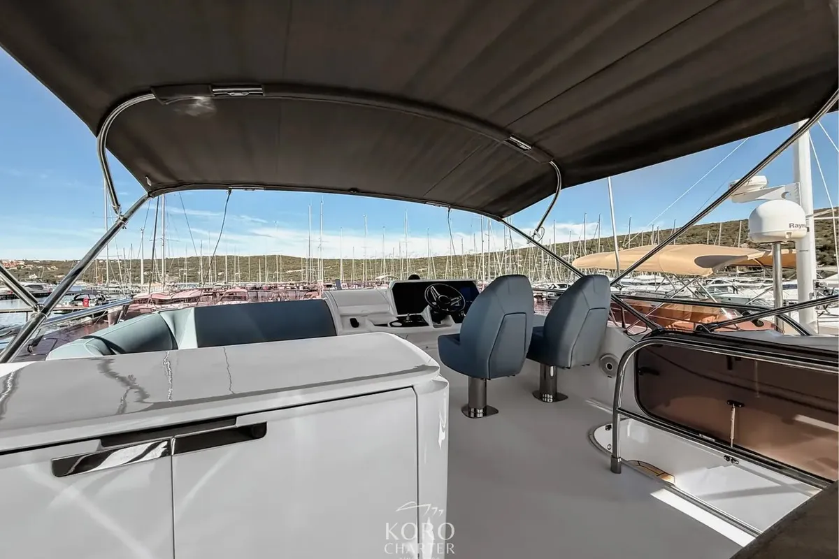 Mia, a Princess 50 Flybridge - 3 + 1 cab. motor yacht at Punat, Croatia