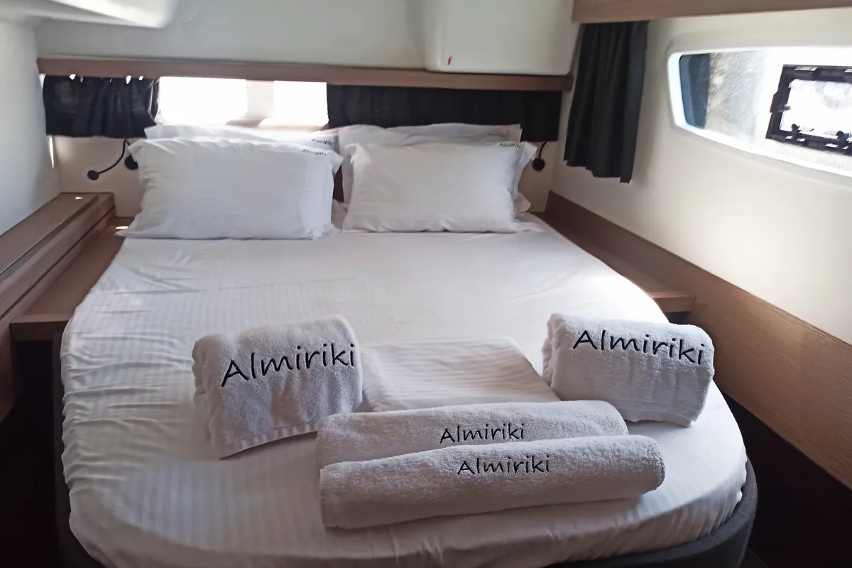 Cabin on Almiriki, a Fountaine Pajot Isla 40 catamaran at Parikia, Greece