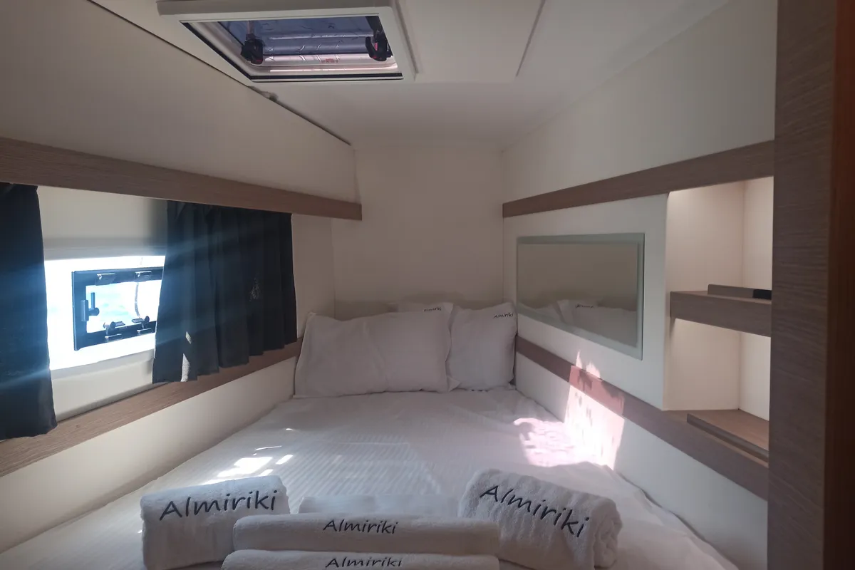 Cabin on Almiriki, a Fountaine Pajot Isla 40 catamaran at Parikia, Greece