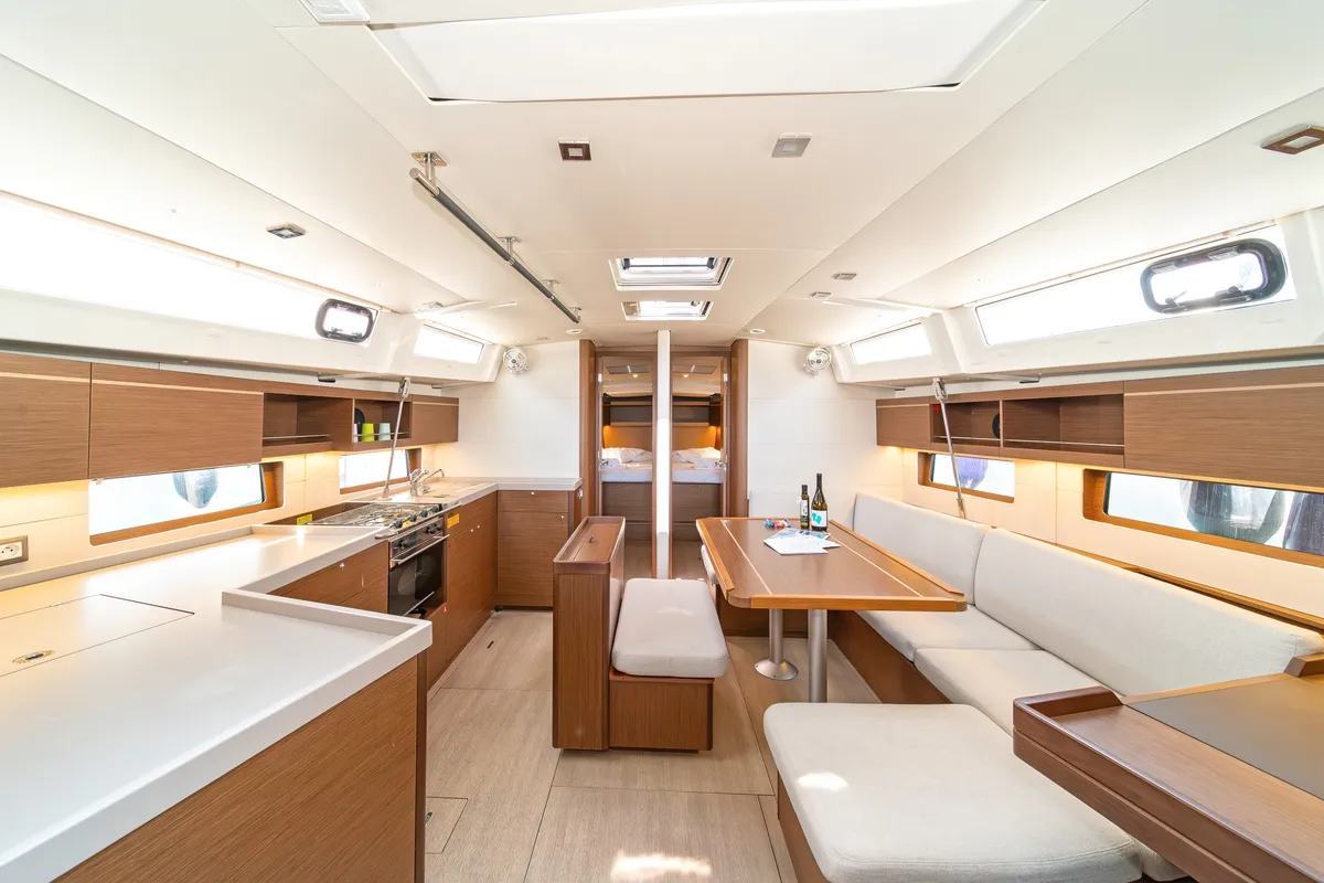 Salon of Joanna, a Beneteau Oceanis 46.1 sailboat at Volos, Greece
