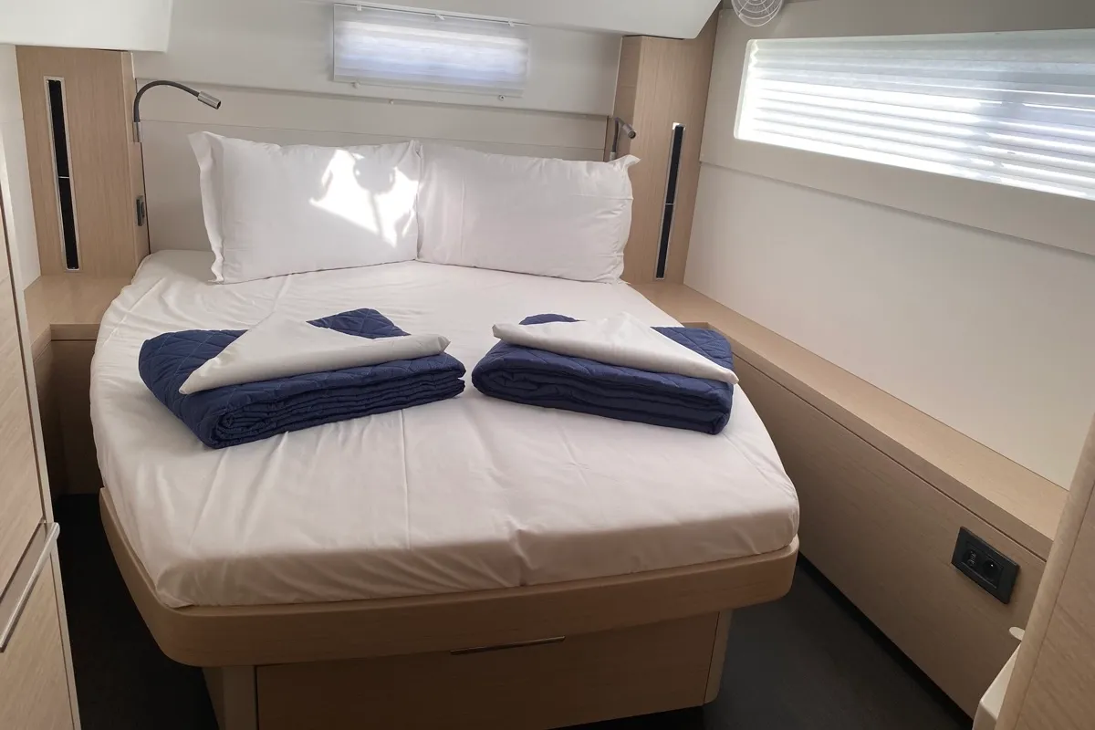 Cabin on Archè II, a Lagoon 46 catamaran at Tonnarella, Italy