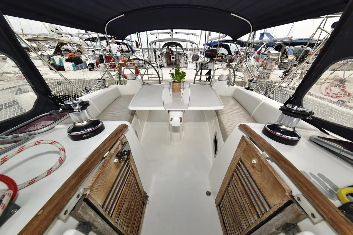 Playmaker, a Beneteau Oceanis 43 sailboat at Općina Sukošan, Croatia