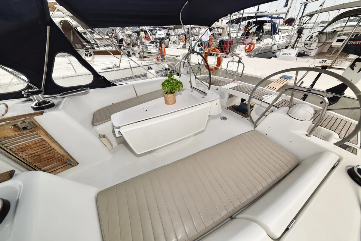 Playmaker, a Beneteau Oceanis 43 sailboat at Općina Sukošan, Croatia