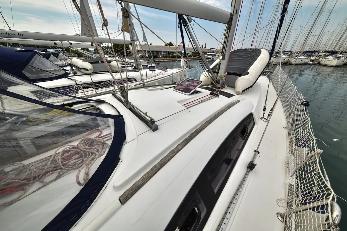 Playmaker, a Beneteau Oceanis 43 sailboat at Općina Sukošan, Croatia
