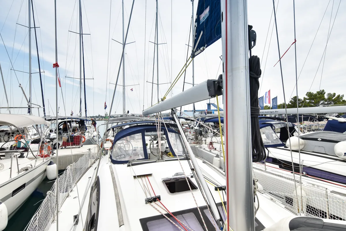 Playmaker, a Beneteau Oceanis 43 sailboat at Općina Sukošan, Croatia