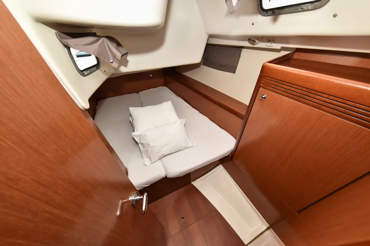 Playmaker, a Beneteau Oceanis 43 sailboat at Općina Sukošan, Croatia