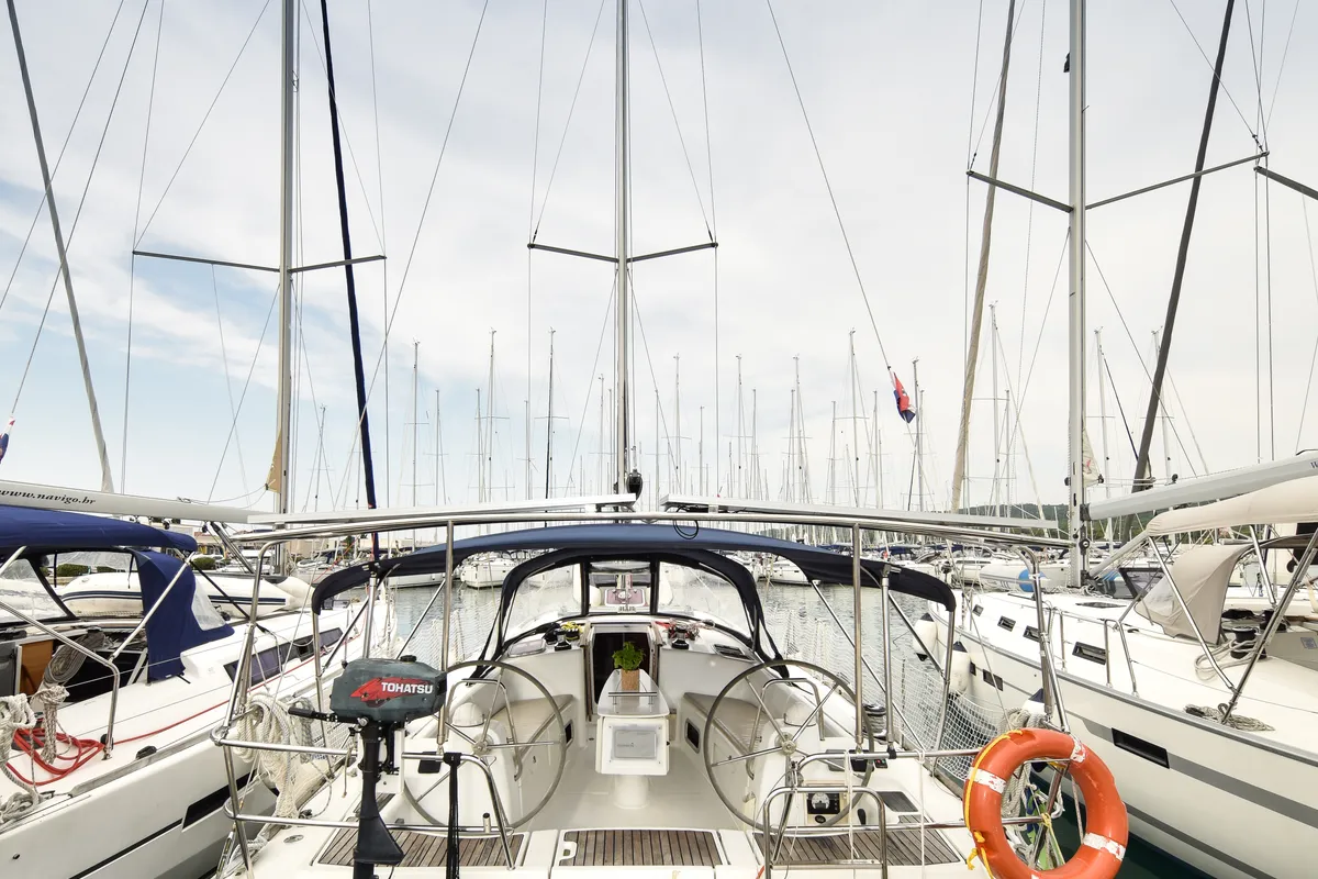 Playmaker, a Beneteau Oceanis 43 sailboat at Općina Sukošan, Croatia