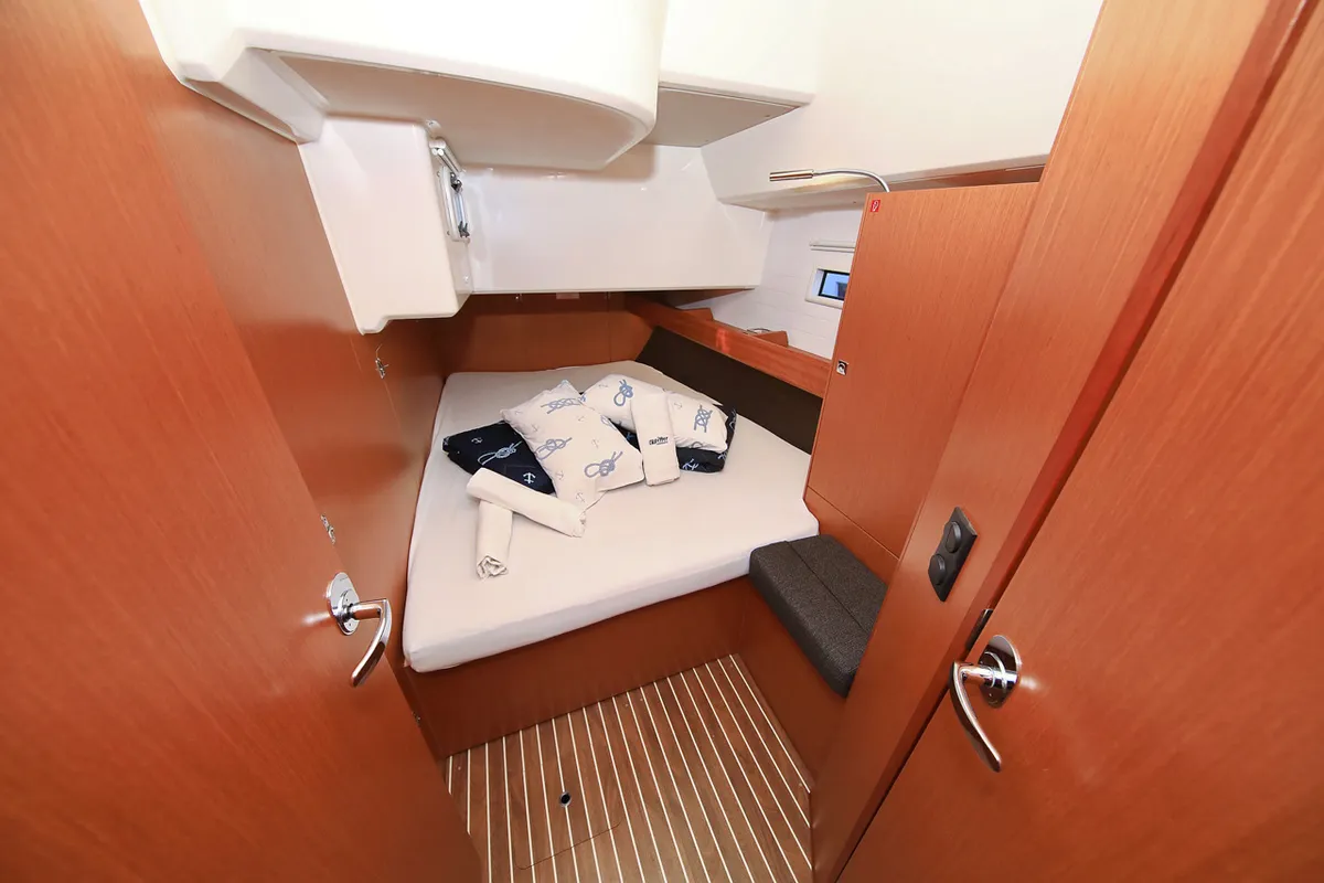 Cabin on Taurus, a Bavaria Cruiser 46 sailboat at Grad Biograd na Moru, Croatia