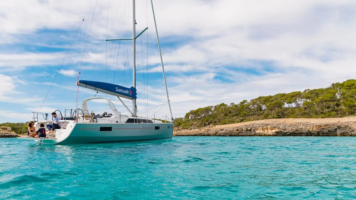 Exterior view of Sunsail 41.1 Classic, a Beneteau Oceanis 411 sailboat at Procida, Italy